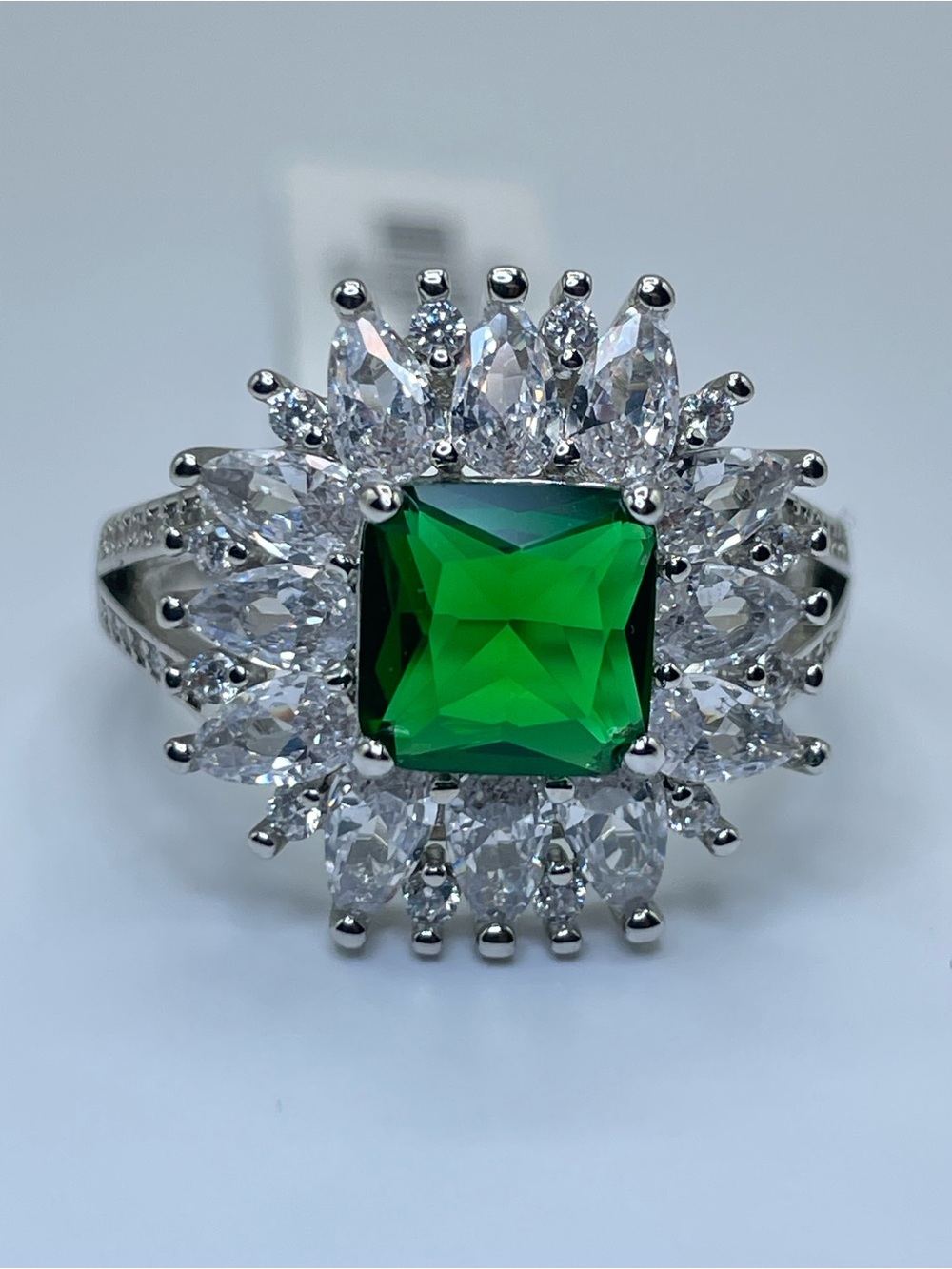 Swarovski Crystal Elements Green Crystal Halo Statement Cocktail Ring Sz 11
